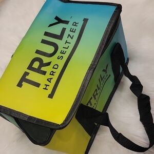 TRULY Hard Seltzer Gradient Insulated Cooler Bag